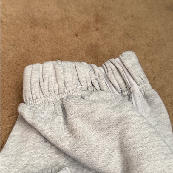 PrettyLittleThing Sweats!! - Picture 3 of 4